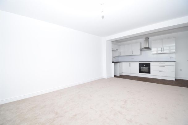 Trend House, Northgate, Wakefield - Photo 1