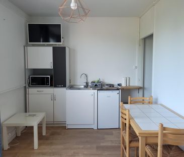 Location Appartement 1 pièce 18m² CAMBRAI 59400 - Photo 2