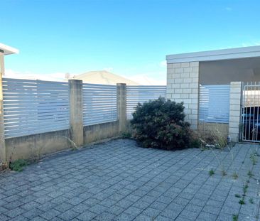 Modern Townhouse in Prime Location - Photo 6