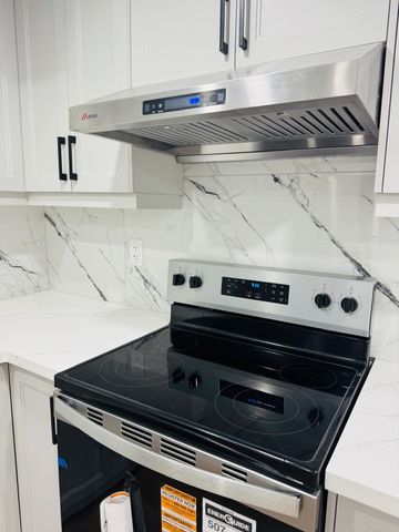 For Lease - 16 Walter Clifford Nesbitt Drive, Whitby, Ontario - Photo 3