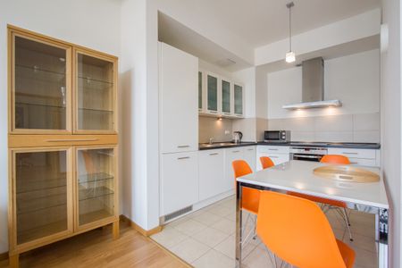 angel plaza - Photo 5