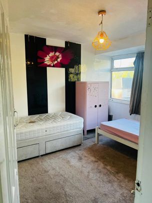 3 Bed Semi-Detached House, Bowker Bank Avenue, M8 - Photo 1