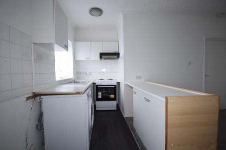 1 bedroom flat to rent - Photo 3