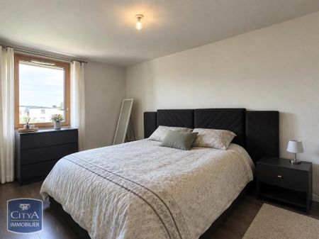 Location Appartement 3 pièces 66m² SATHONAY CAMP 69580 - Photo 2