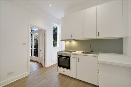 A stunning one bedroom period property in the heart of Parsons Green. - Photo 5