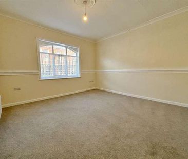 Moorland Road, Scarborough, YO12 - Photo 1