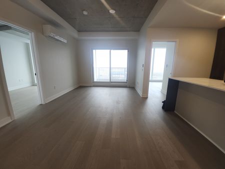 5605 Avenue Pierre-De Coubertin, #1113 - Photo 3