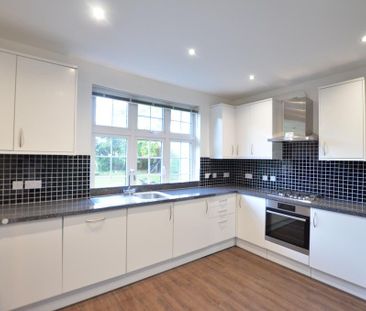 4 bedroom bungalow to rent - Photo 4