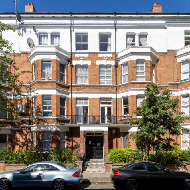 3 bedroom apartment to rent - Photo 2