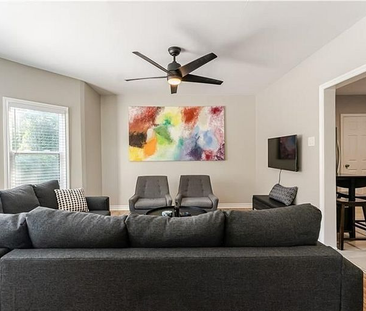 For Lease - 4354 Leader Lane, Niagara Falls, Ontario - Photo 2