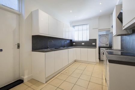 House share to rent - Photo 4