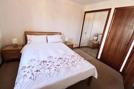 Gairn Mews, Mid Floor, AB10 - Photo 3