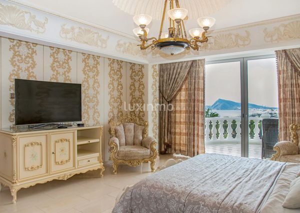 Luxury living experience in Altea