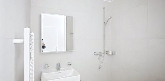 Appartement de 2 pièces au 1er sous-sol - Foto 2