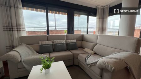 2 room luxury Flat for rent in Madrid, Spain - Photo 5