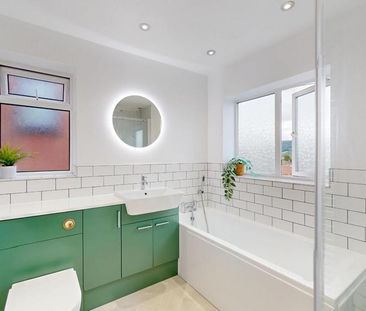 3 bedroom semi-detached house to rent - Photo 6
