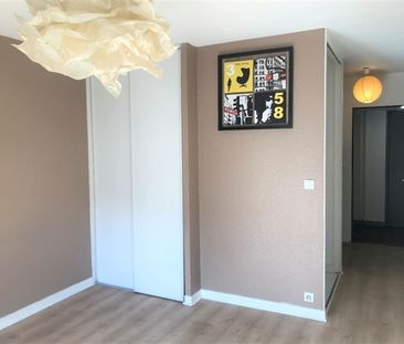 Location Appartement 1 pièce 21m² - Photo 2