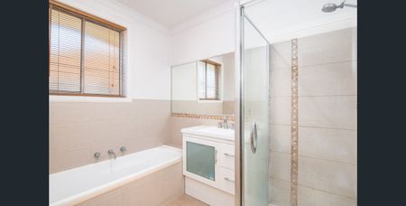 Family Home! - Photo 5