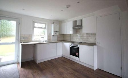 Stonebridge Road, Northfleet, Gravesend, Kent, DA11 - Photo 4