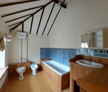 Compton 2 bedroom barn conversion to rent - Photo 1
