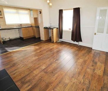 Bowling Hall Road, Bradford, BD4 - Photo 4