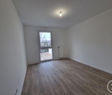 Location Appartement 3 pièces 58m² SAVIGNY LE TEMPLE 77176 - Photo 1