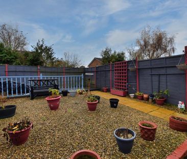 2 bedroom semi-detached house to rent - Photo 6