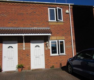 2 bedroom semi-detached house to rent - Photo 2