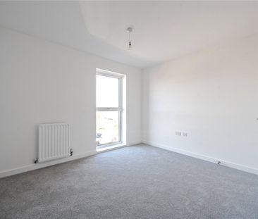 3 bedroom house to rent Elder Drive, Houghton Regis, Dunstable, Bed... - Photo 3