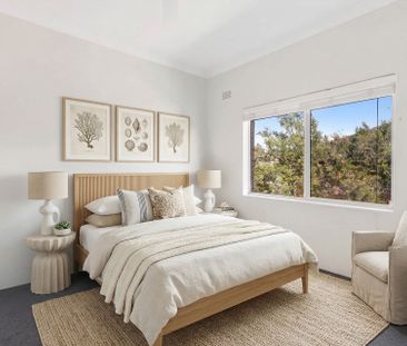 Sunlit Top-Floor Apartment in the Heart of Dee Why - Photo 2