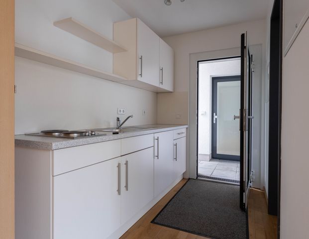 1-Zimmer- Wohnung mit Küche in zentraler Lage - Photo 1
