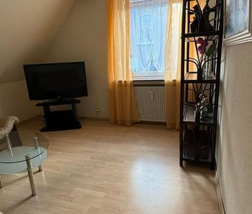 Charmante 2-Zimmer Dachgeschosswohnung in Bochum-Höntrop - Photo 3