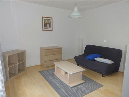 Location Appartement 1 pièce Meublé 23m² LE CREUSOT 71200 - Photo 3