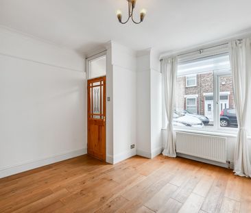 2 bedroom terraced house to rent - Photo 3