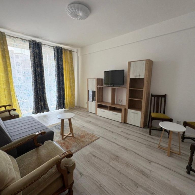 Apartament 2 camere, 70 mp utili, zona Brestei - Fotografie 1