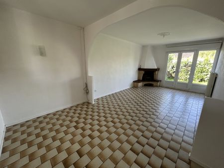 Location Maison 4 pièces 88m² LE PASSAGE 47520 - Photo 4