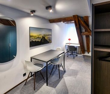 "Neues möbliertes Attika-Loft an sehr zentraler Lage in Altdorf" - Foto 1