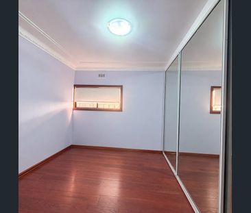 Large 4-Bedroom single level home - Photo 1