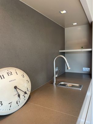 LUXE APPARTEMENT + zeer riant zongericht terras, dubbele garage & (wijn)kelder - Photo 1