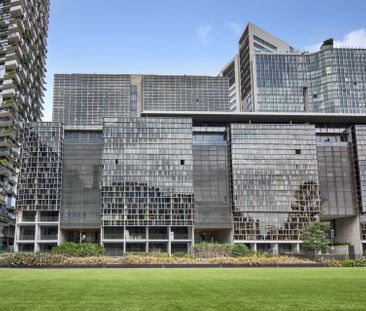 Modern One Bedroom Plus Car Space in Central Park – Prime Location! - Photo 6