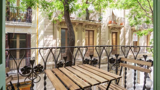 Room in a shared 4-bedroom apartment for rent in Sant Andreu - Photo 1