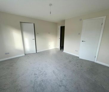 6 bedroom semi-detached house to rent - Photo 6