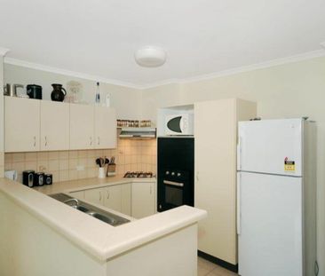 287 Stenner Street, CENTENARY HEIGHTS - Photo 5