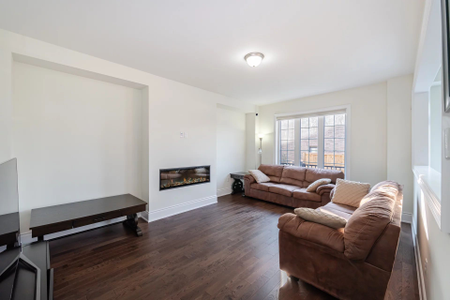 For Lease - 1 Bushwood Trail Unit# Upper, Brampton, Ontario - Photo 2