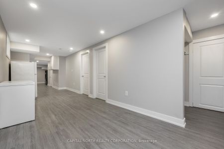 Semi-Detached Home For Lease | W7393108 - Photo 3