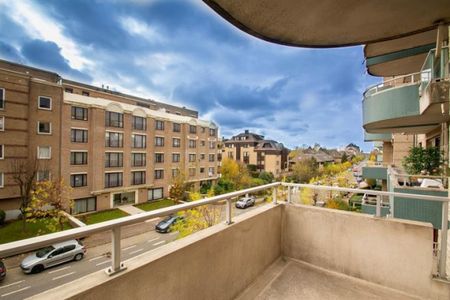 Dans un quartier calme et verdoyant de Stockel, appartement 2 chambres meublé - Photo 5