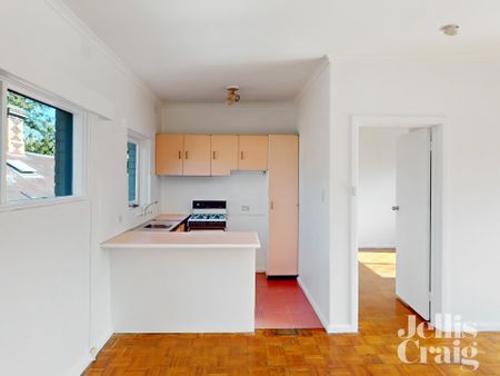 8/311 Auburn Road, Hawthorn - Photo 4