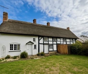 Chapel Street, Stratford-upon-Avon, CV37 - Photo 1