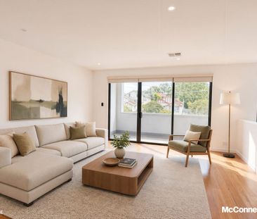 Exquisitely Crafted Duplex - Photo 3