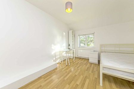 Douglas Road, Kingston Upon Thames, KT1 - Photo 3